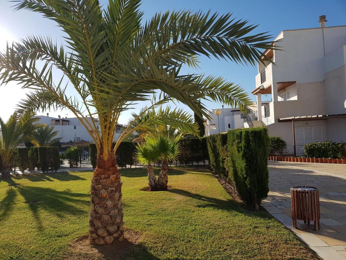 Casa Baja Naturista Con Patio En Primera Linea De Playa Con Piscina Comunitaria! Vera Buitenkant foto